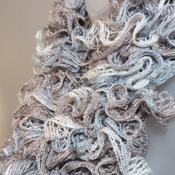 3/$20 Set of 2 Handmade Infinity Scarves Metallic Knit Ruffled Fall Winter - Picture 9 of 9
